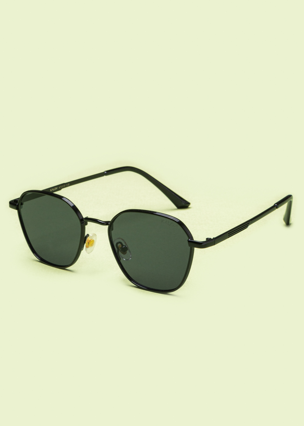 "Aura" Black